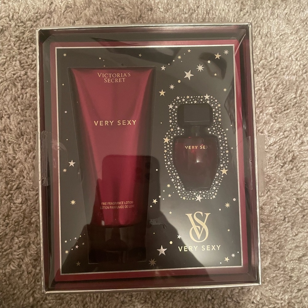 Victoria’s Secret very sexy perfume gift set